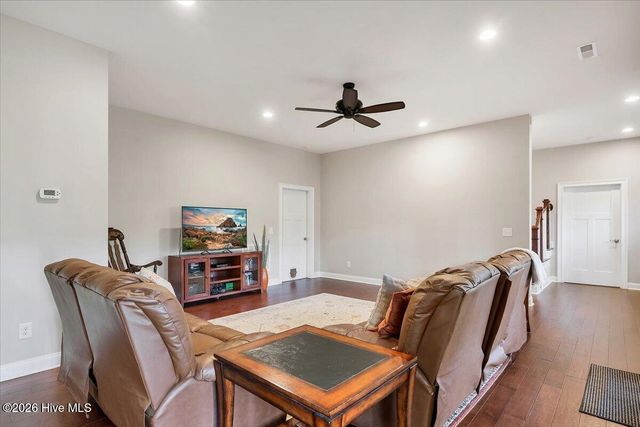 9 Banning Drive, Whispering Pines, NC 28327