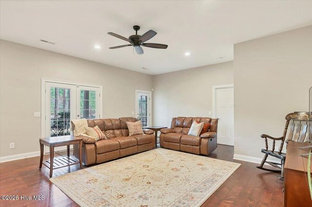 9 Banning Drive, Whispering Pines, NC 28327