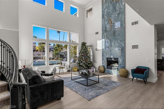 1901 Newport Bay Drive, Las Vegas, NV 89117