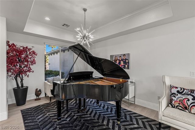 1901 Newport Bay Drive, Las Vegas, NV 89117