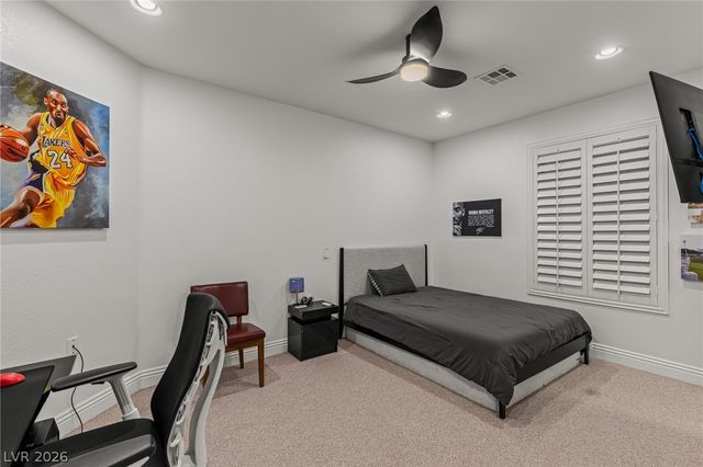 1901 Newport Bay Drive, Las Vegas, NV 89117