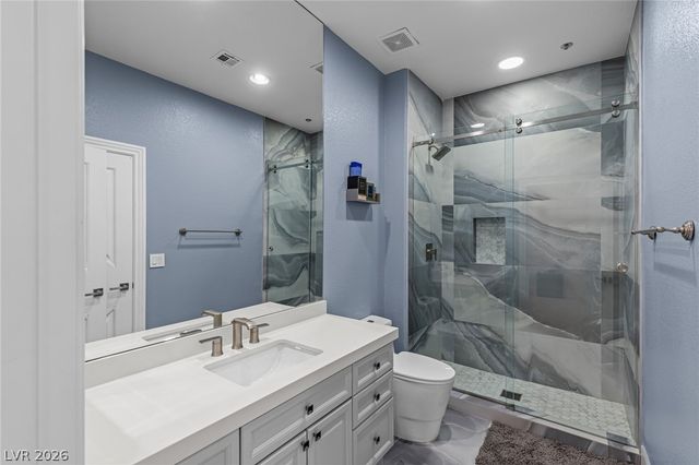 1901 Newport Bay Drive, Las Vegas, NV 89117