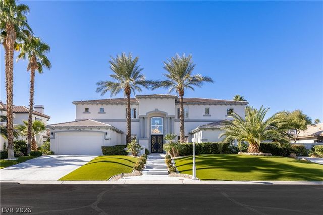 1901 Newport Bay Drive, Las Vegas, NV 89117