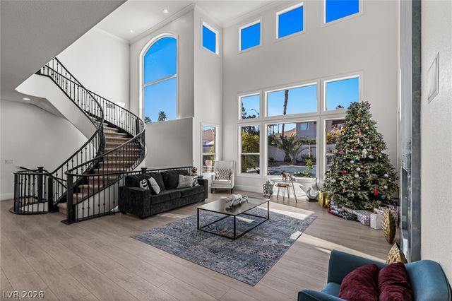 1901 Newport Bay Drive, Las Vegas, NV 89117