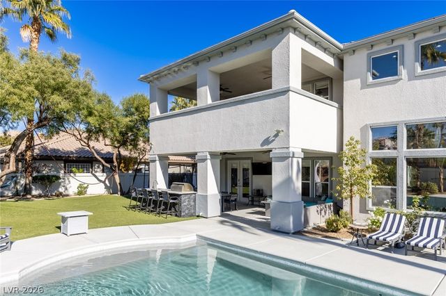 1901 Newport Bay Drive, Las Vegas, NV 89117