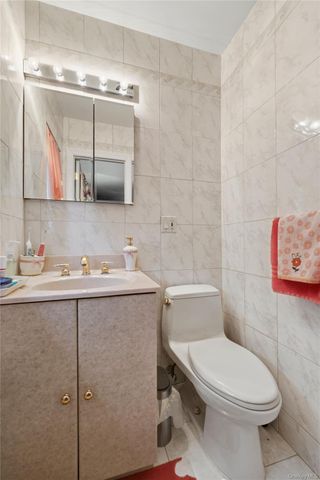 15163 19th Avenue, Whitestone, NY 11357