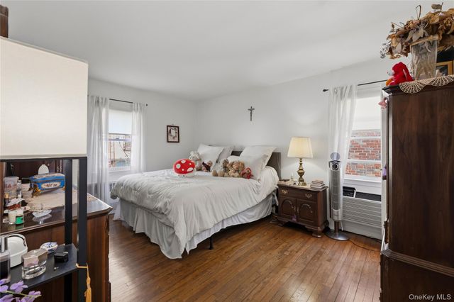 15163 19th Avenue, Whitestone, NY 11357