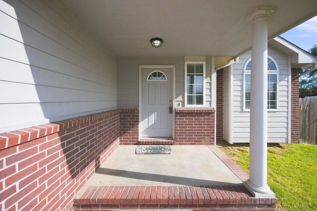 5402 S Victoria Ct., Wichita, KS 67216