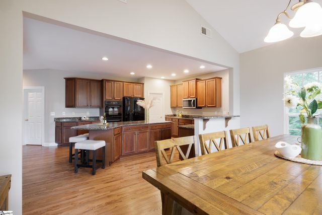 11 Brighthaven Court, Simpsonville, SC 29681