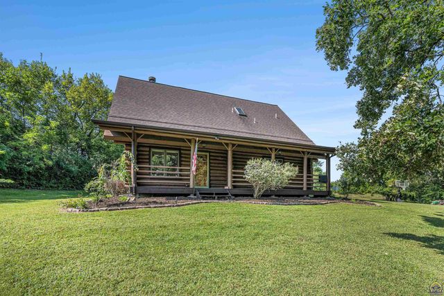 1643 SW Hodges RD, Topeka, KS 66615