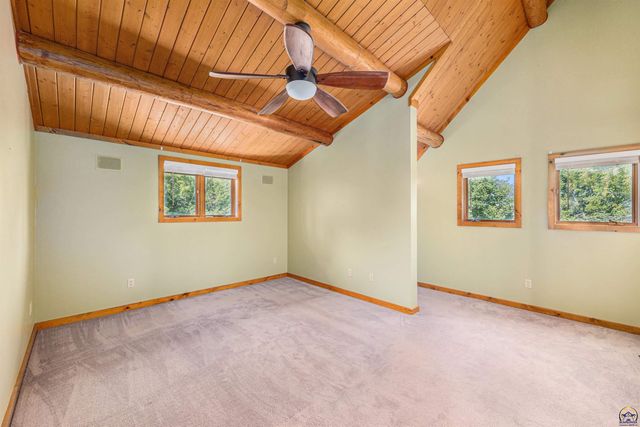 1643 SW Hodges RD, Topeka, KS 66615