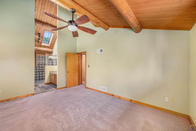 1643 SW Hodges RD, Topeka, KS 66615