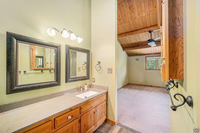 1643 SW Hodges RD, Topeka, KS 66615