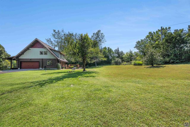 1643 SW Hodges RD, Topeka, KS 66615