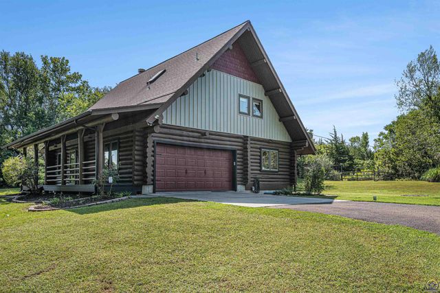 1643 SW Hodges RD, Topeka, KS 66615