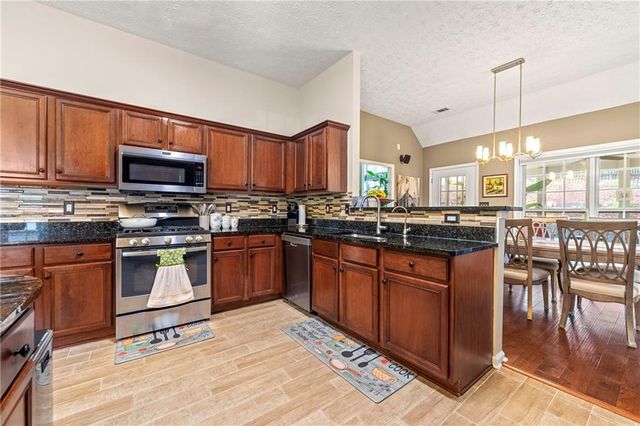 3200 Golden Spring Drive, Buford, GA 30519