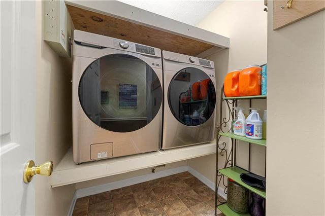 3200 Golden Spring Drive, Buford, GA 30519