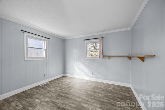 398 Sand Hill Road, Asheville, NC 28806