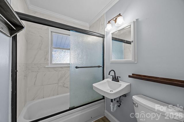 398 Sand Hill Road, Asheville, NC 28806