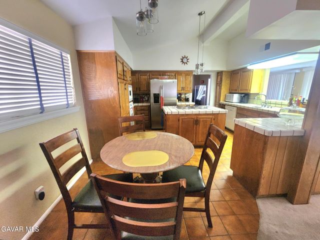 450 Fairway Drive, Palmdale, CA 93551