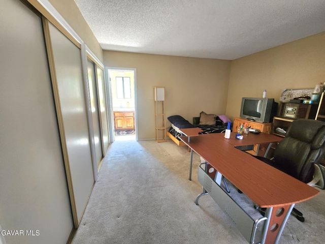 450 Fairway Drive, Palmdale, CA 93551