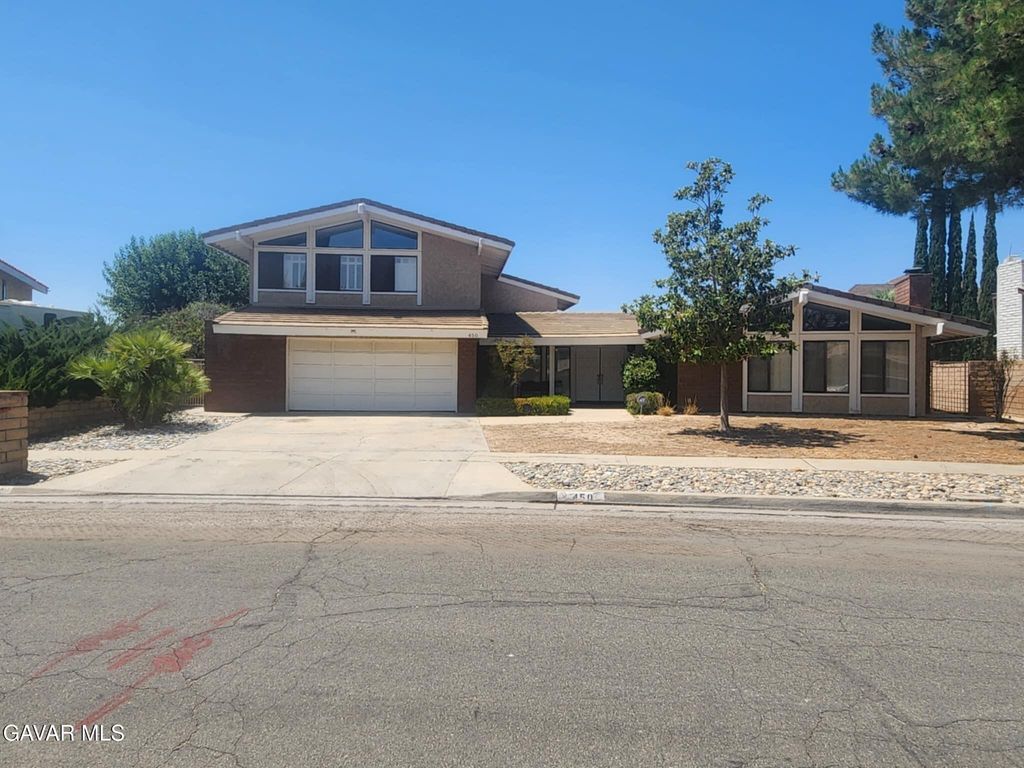 450 Fairway Drive, Palmdale, CA 93551