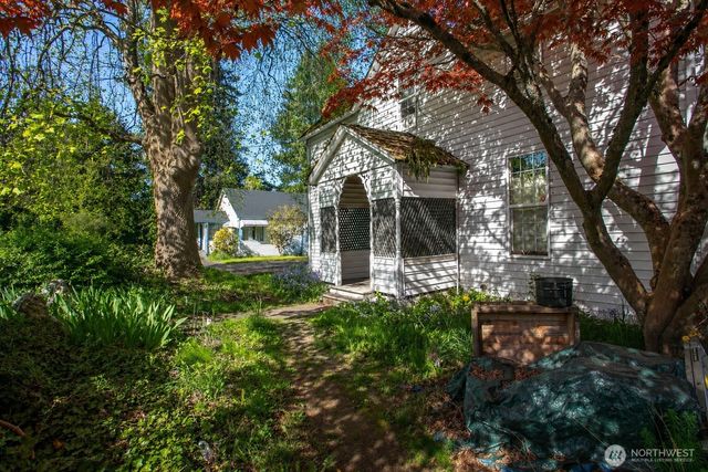 2416 Madrona Street, Bellingham, WA 98225