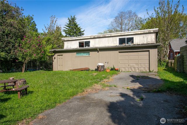 2416 Madrona Street, Bellingham, WA 98225