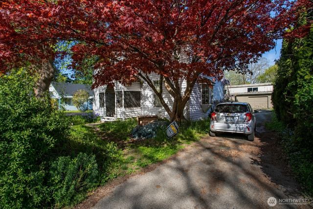 2416 Madrona Street, Bellingham, WA 98225