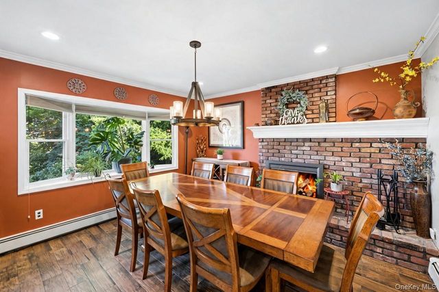 3 Stimson Place, Huntington, NY 11743