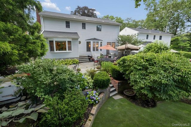 3 Stimson Place, Huntington, NY 11743