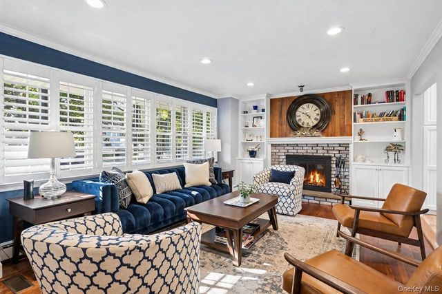 3 Stimson Place, Huntington, NY 11743