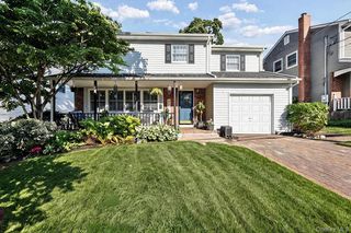 3 Stimson Place, Huntington, NY 11743