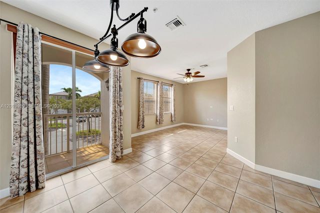 4361 SW 160th Ave 208, Miramar, FL 33027