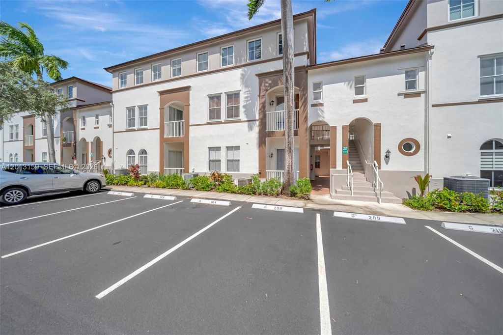 4361 SW 160th Ave 208, Miramar, FL 33027