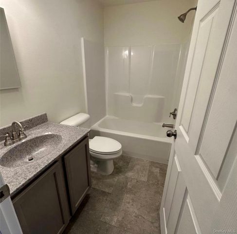 26 Grand Street, Marlboro, NY 12542