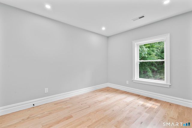 28 Spruce Mountain Road, Danbury, CT 06810