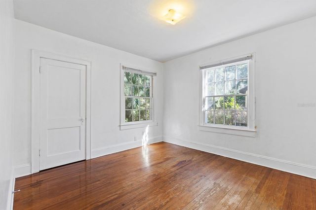 1208 NW 16TH AVENUE, Gainesville, FL 32601