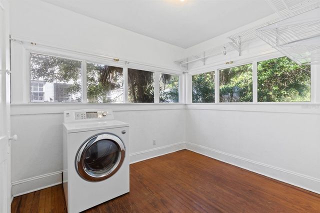 1208 NW 16TH AVENUE, Gainesville, FL 32601