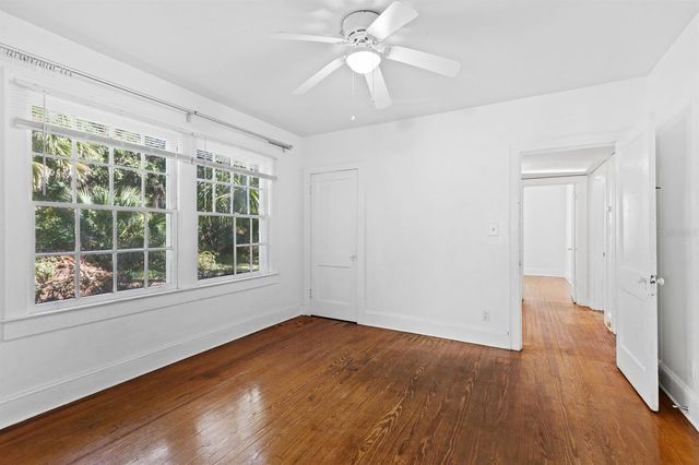 1208 NW 16TH AVENUE, Gainesville, FL 32601