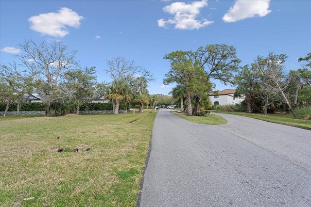 186 Pelican Reef Dr, St Augustine, FL 32080