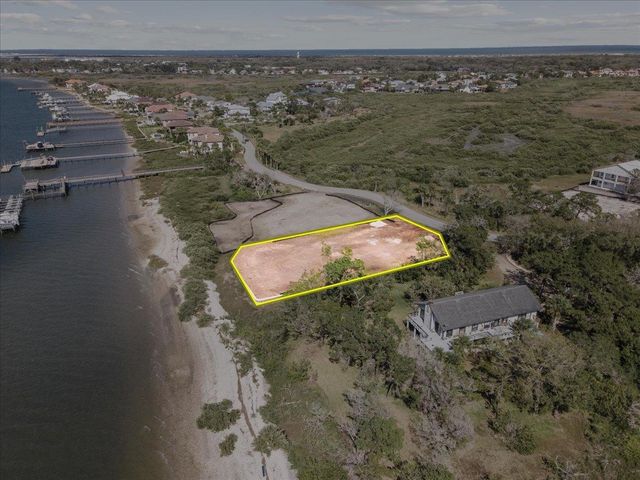 186 Pelican Reef Dr, St Augustine, FL 32080