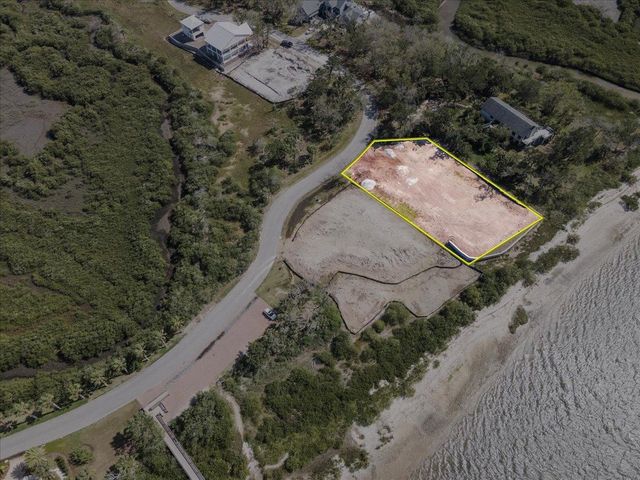 186 Pelican Reef Dr, St Augustine, FL 32080