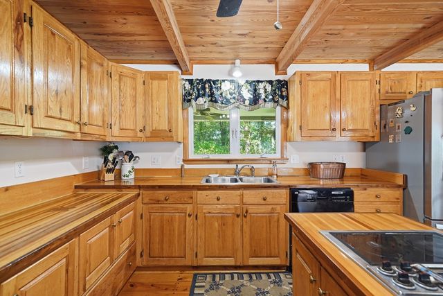955 Lower Tails Creek Road, Ellijay, GA 30540