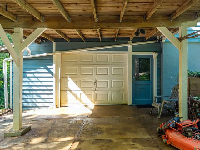 955 Lower Tails Creek Road, Ellijay, GA 30540