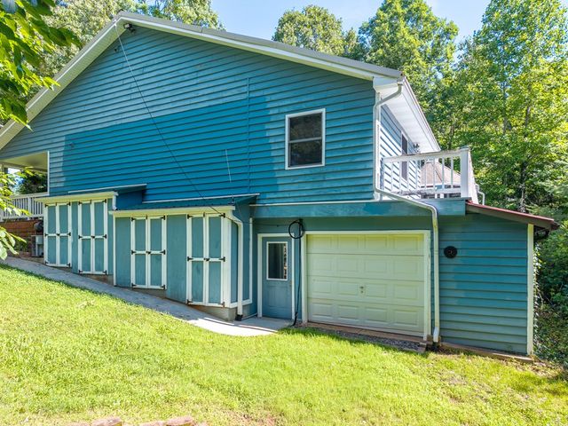 955 Lower Tails Creek Road, Ellijay, GA 30540