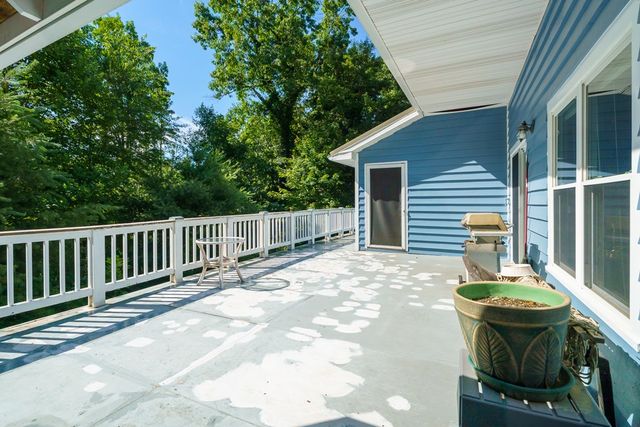 955 Lower Tails Creek Road, Ellijay, GA 30540