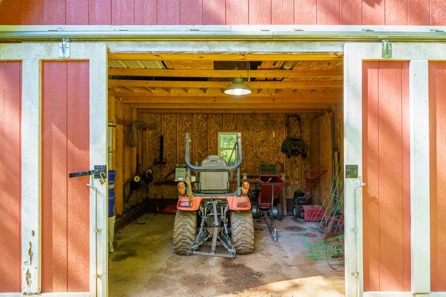 955 Lower Tails Creek Road, Ellijay, GA 30540