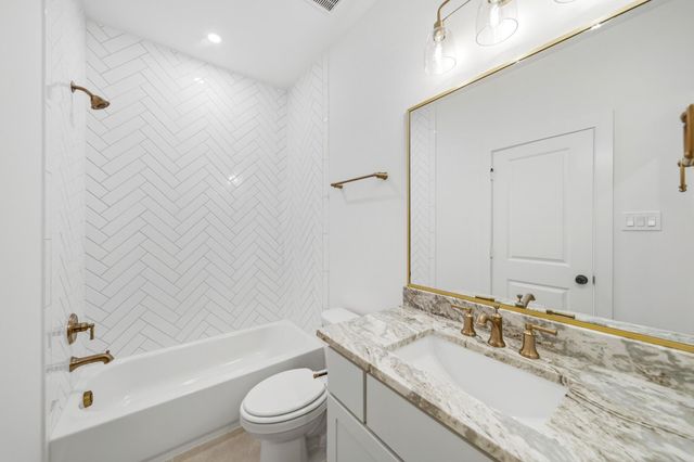 821 Stable Sands Way, League City, TX 77573