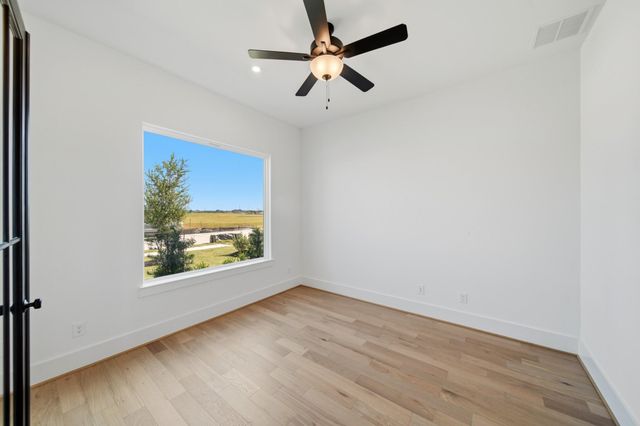 821 Stable Sands Way, League City, TX 77573